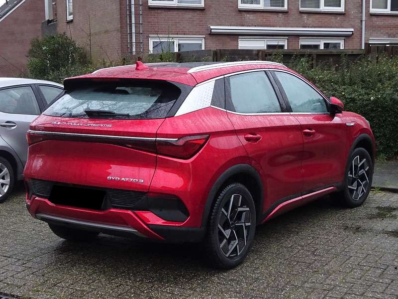 Fitur ADAS pada BYD Atto 3