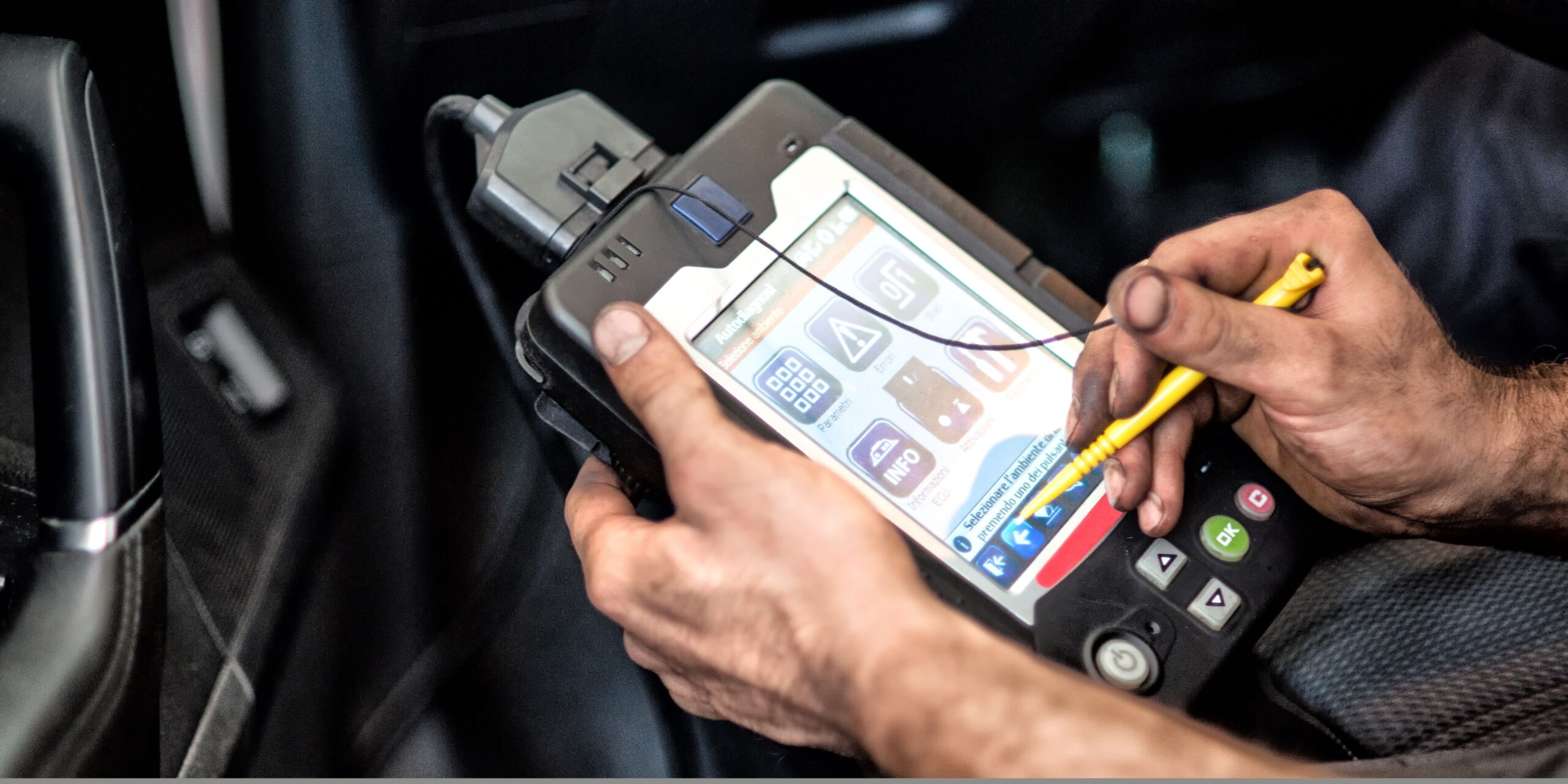 Kelebihan dan Kekurangan Mobil Hybrid Dibandingkan Mobil Listrik