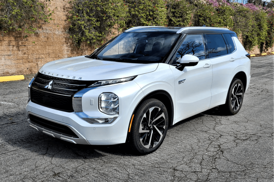 Konsumsi BBM Mitsubishi Outlander PHEV